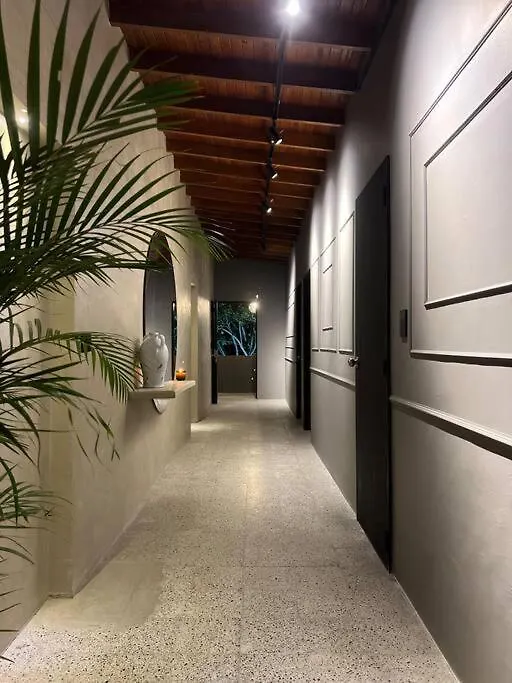 Urban Comfort Poblado Suit'S Medellin Apartment