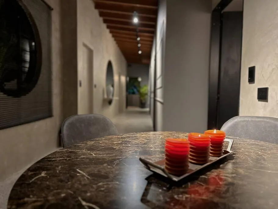 Urban Comfort Poblado Suit'S Medellin 0*,